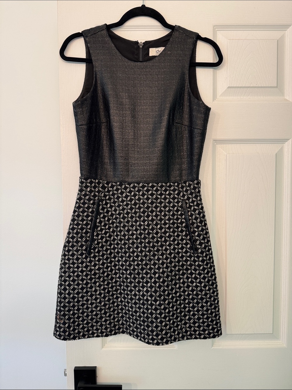 Dolce Vita Black Textured Sleeveless Fit-and-Flare Mini Dress